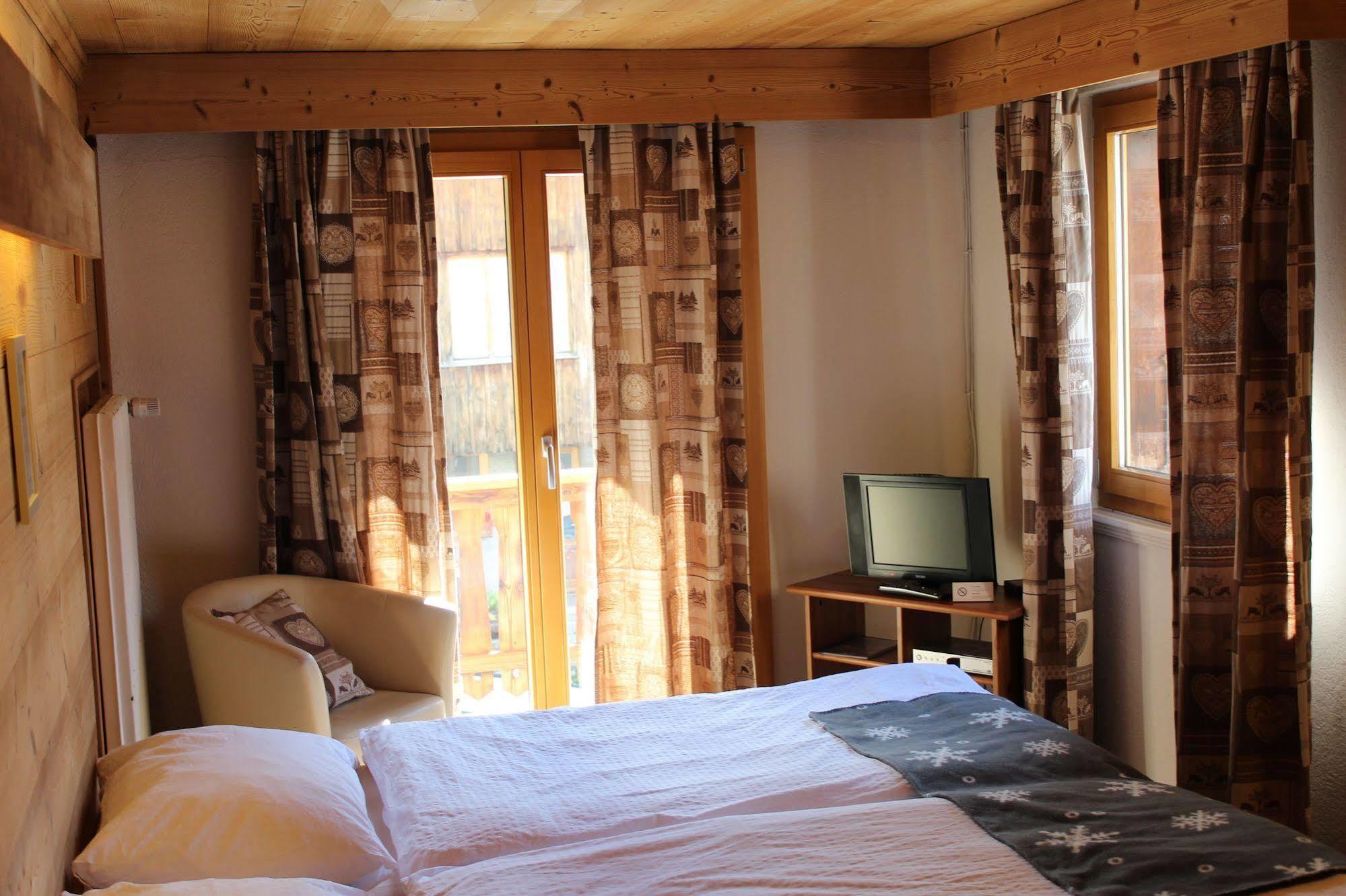 Restaurant Les Lilas Hotel 3*